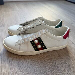 Gucci White Pearl Studded Embellished Sneakers